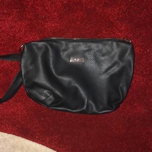 BCBG CROSS BODY BAG